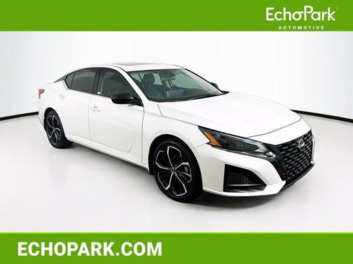 2023 Nissan Altima SR FWD