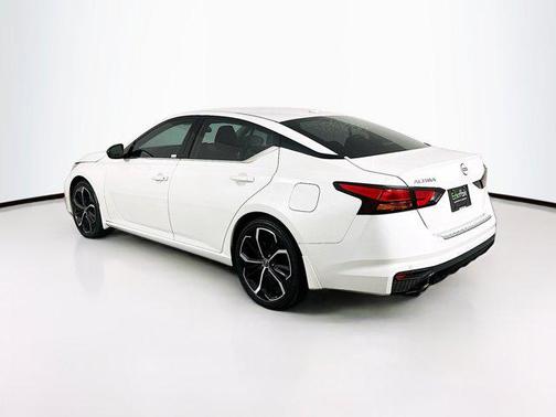 2023 Nissan Altima SR FWD