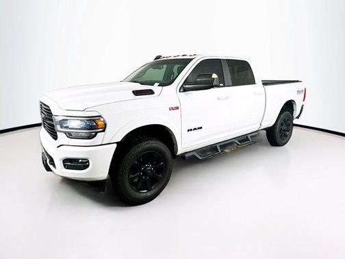 2022 RAM 2500 Laramie Crew Cab 4x4 6'4' Box