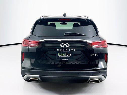 2022 INFINITI QX50 LUXE