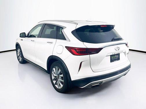 2022 INFINITI QX50 LUXE