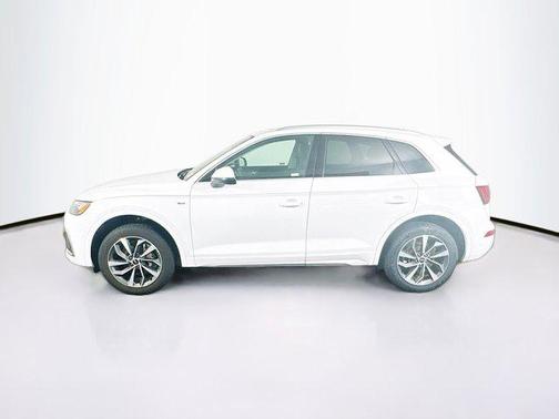 2024 Audi Q5 45 S line Premium Plus