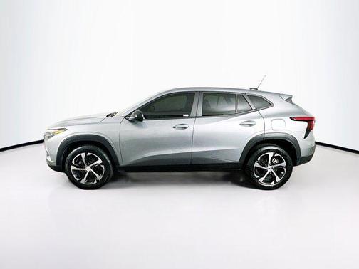 Sterling Gray Metallic 2024 Chevrolet Trax FWD 1RS