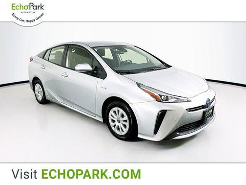 2022 Toyota Prius LE
