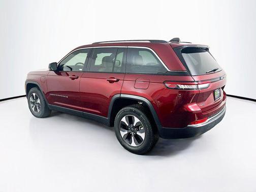 2022 Jeep Grand Cherokee 4xe Base