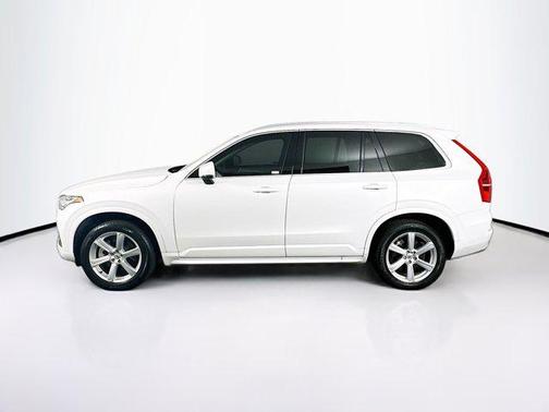 2023 Volvo XC90 B5 Core