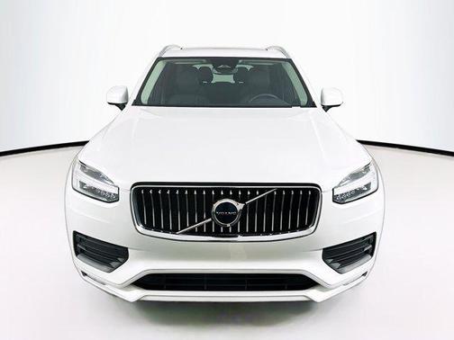 2023 Volvo XC90 B5 Core