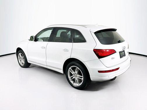 2016 Audi Q5 2.0T Premium Plus