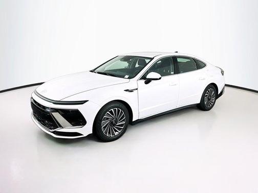 2025 Hyundai SONATA Hybrid SE