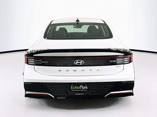 2025 Hyundai SONATA Hybrid SE