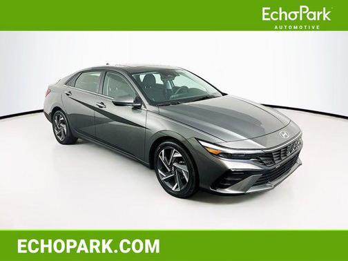 2025 Hyundai ELANTRA SEL