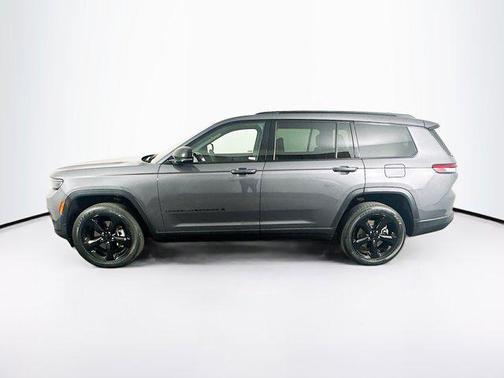 Baltic Gray Metallic Clearcoat 2023 Jeep Grand Cherokee L Altitude