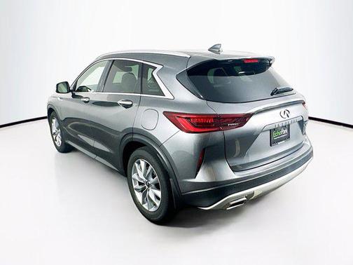 2022 INFINITI QX50 LUXE