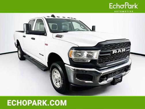 Bright White Clearcoat 2022 RAM 2500 Tradesman Crew Cab 4x4 6'4' Box