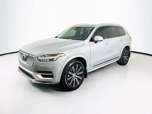 2024 Volvo XC90 Plus Bright Theme