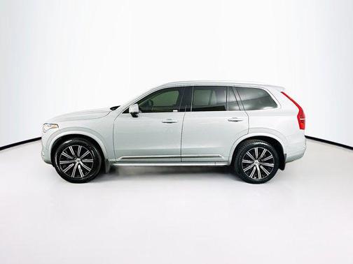 2024 Volvo XC90 Plus Bright Theme