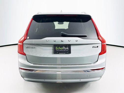 2024 Volvo XC90 Plus Bright Theme