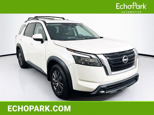 Pearl White Tricoat 2023 Nissan Pathfinder SV 4WD