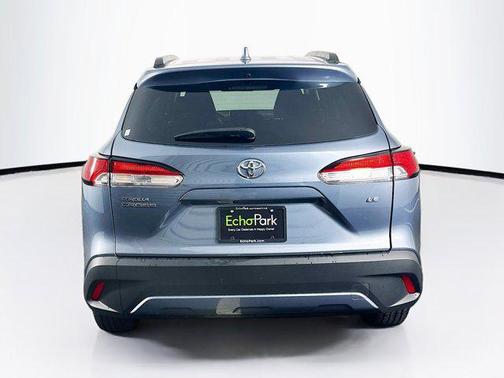 2024 Toyota Corolla Cross LE