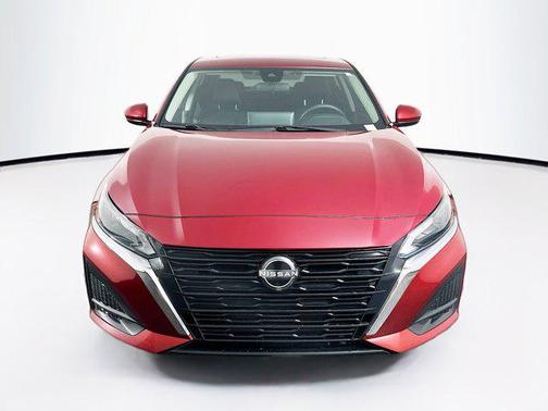 Scarlet Ember Tintcoat 2023 Nissan Altima 2.5 SV
