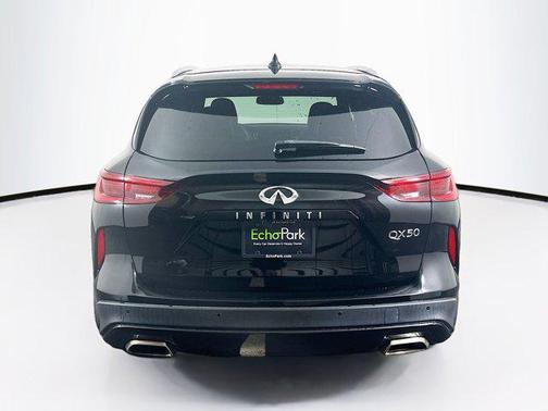 2022 INFINITI QX50 LUXE