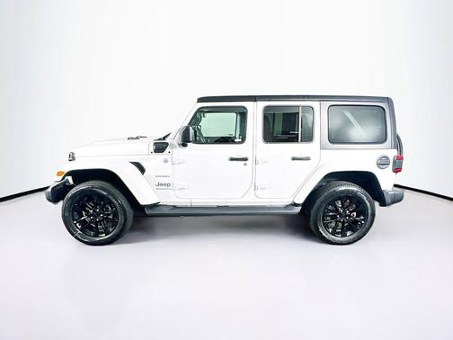 Bright White Clearcoat 2023 Jeep Wrangler 4xe Sahara