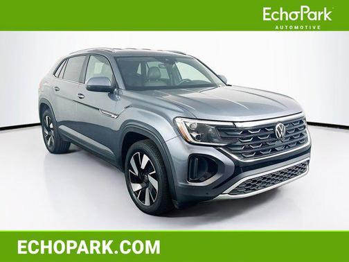 Platinum Gray Metallic 2025 Volkswagen Atlas Cross Sport 2.0T SE w/Technology 4MOTION