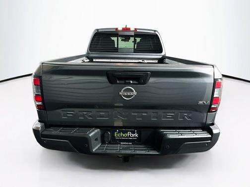 Gun Metallic 2024 Nissan Frontier SV