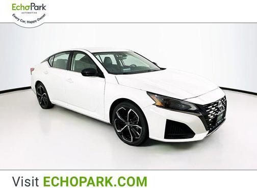 2023 Nissan Altima SR FWD