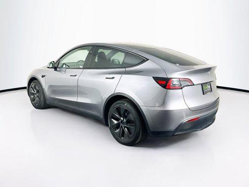 2025 Tesla Model Y Long Range Dual Motor Rear-Wheel Drive