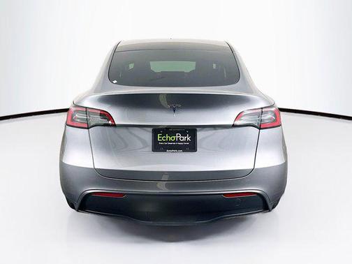 2025 Tesla Model Y Long Range Dual Motor Rear-Wheel Drive