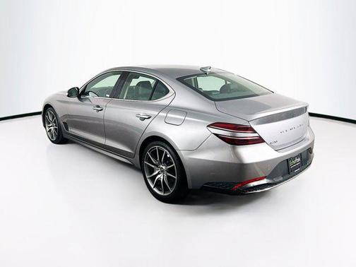 2023 Genesis G70 2.0T RWD