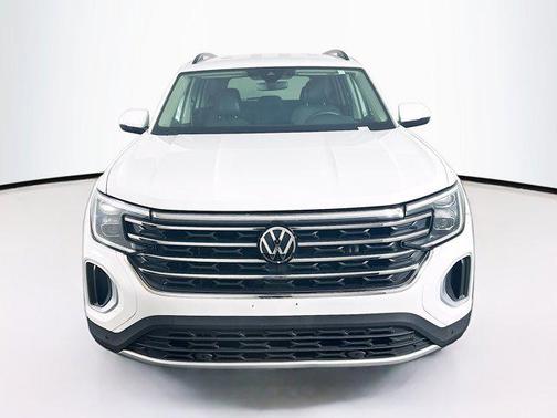 2025 Volkswagen Atlas 2.0T SE w/Technology 4MOTION