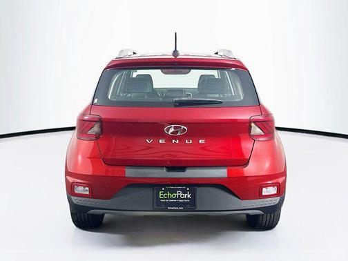 2024 Hyundai VENUE Limited