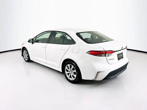 Ice Cap 2024 Toyota Corolla LE