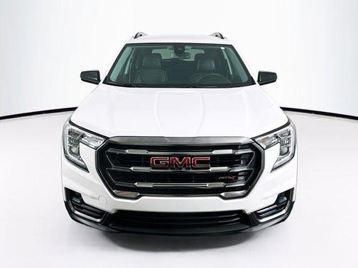 2024 GMC Terrain AWD AT4