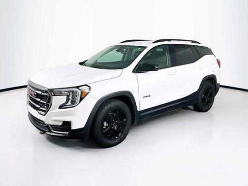 2024 GMC Terrain AWD AT4