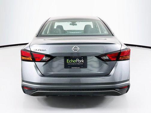 2022 Nissan Altima S FWD
