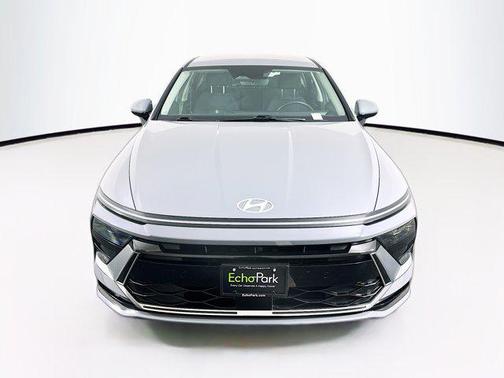 2025 Hyundai SONATA Hybrid SE