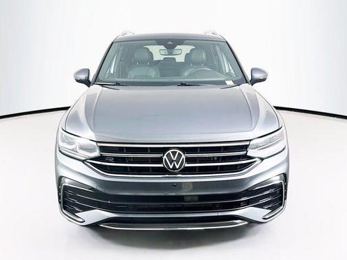 2022 Volkswagen Tiguan 2.0T SEL R-Line 4MOTION