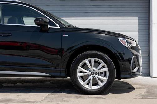 2024 Audi Q3 Premium 45 TFSI S line quattro Tiptronic