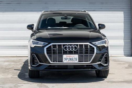 2024 Audi Q3 Premium 45 TFSI S line quattro Tiptronic