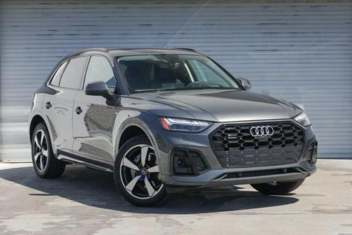 2022 Audi Q5 45 S line Prestige