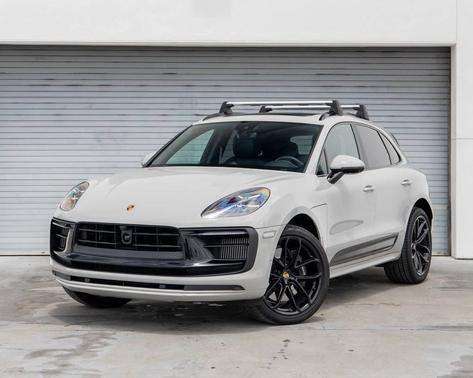 Chalk 2025 Porsche Macan
