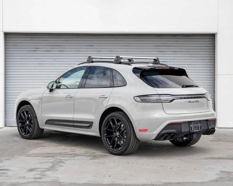 Chalk 2025 Porsche Macan