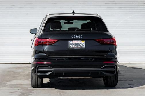 2024 Audi Q3 Premium 45 TFSI S line quattro Tiptronic