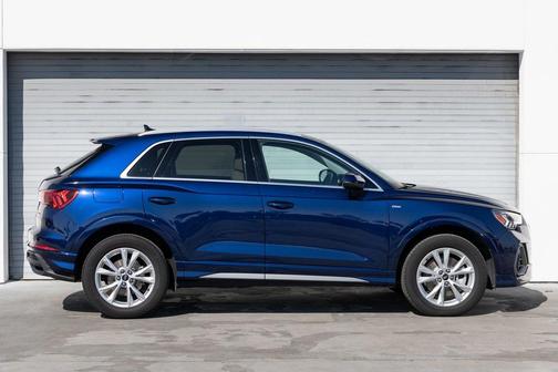 2025 Audi Q3 45 S line Premium Plus