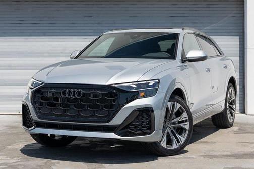 2025 Audi Q8 55 Premium Plus