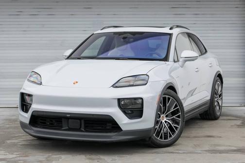 2025 Porsche Macan 