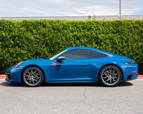 Paint to Sample: Manausblue 2024 Porsche 911